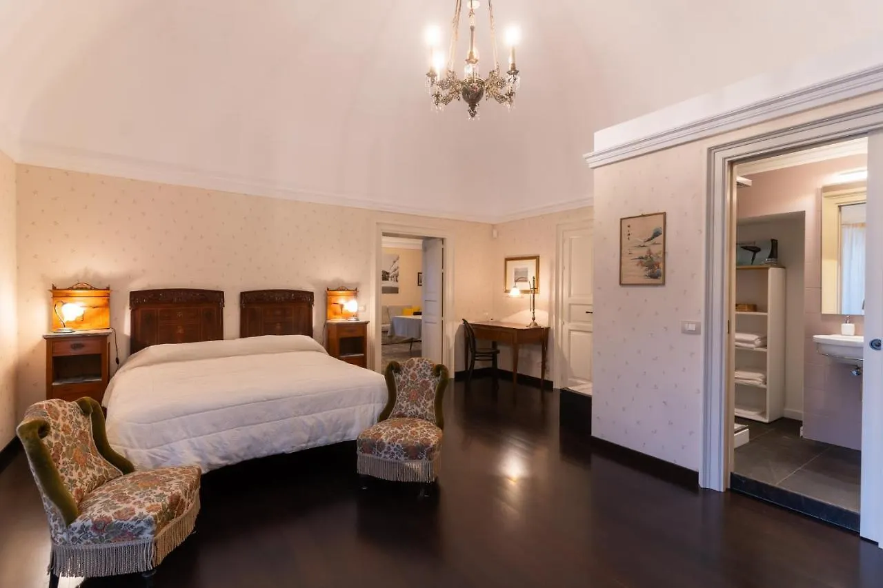 アパート モーディカCasa Arezzo Al Duomoアパートメント イタリア